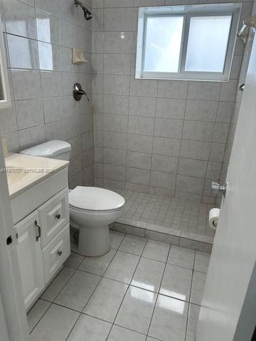 312 SW 76th Ct 1, Miami, FL 33144