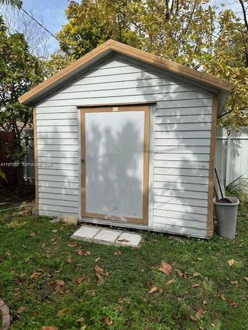 312 SW 76th Ct 1, Miami, FL 33144