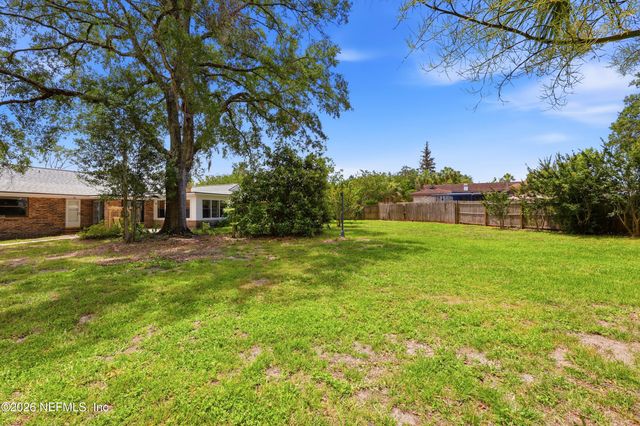 346 FOXRIDGE Road, Orange Park, FL 32065