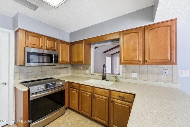 346 FOXRIDGE Road, Orange Park, FL 32065