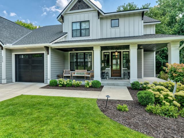 6229 Crescent Drive, Edina, MN 55436