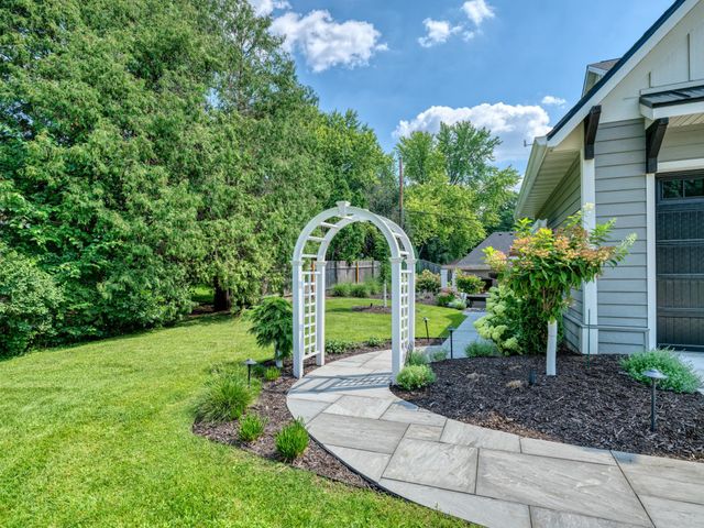 6229 Crescent Drive, Edina, MN 55436