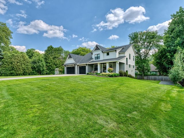 6229 Crescent Drive, Edina, MN 55436