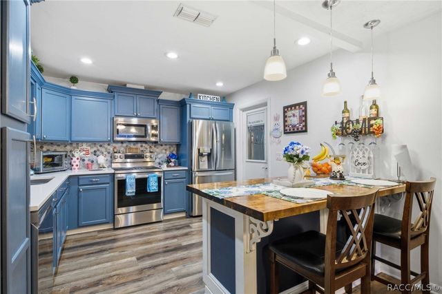 509 S Monroe Street, Beverly Hills, FL 34465