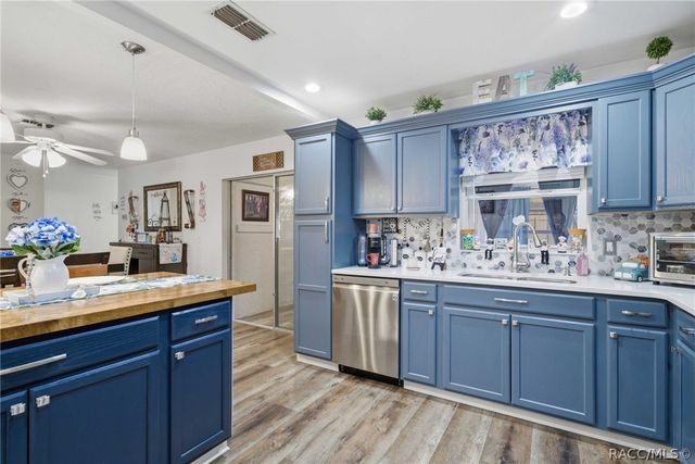 509 S Monroe Street, Beverly Hills, FL 34465