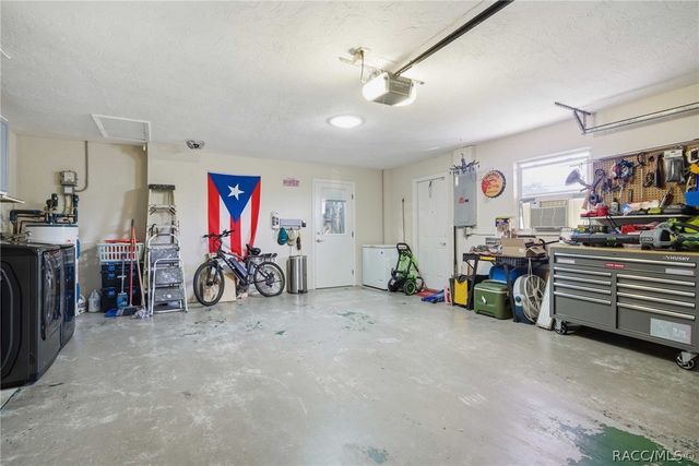 509 S Monroe Street, Beverly Hills, FL 34465