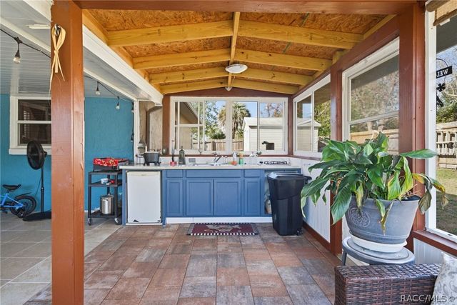 509 S Monroe Street, Beverly Hills, FL 34465