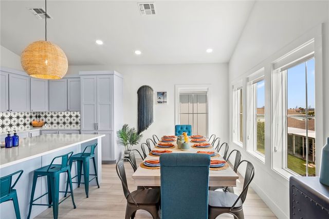 901 S 9th 7, Port Aransas, TX 78373