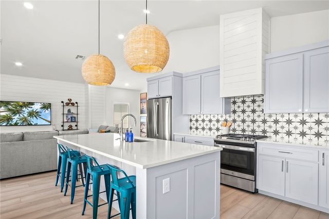 901 S 9th 7, Port Aransas, TX 78373