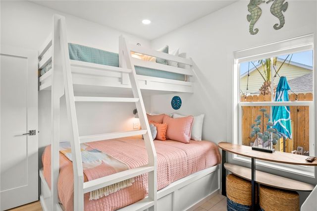 901 S 9th 7, Port Aransas, TX 78373