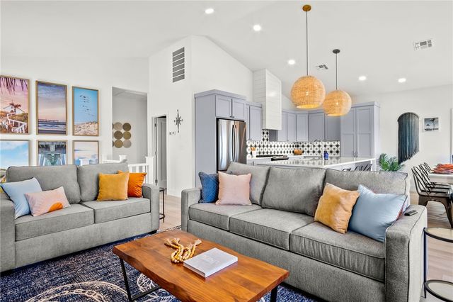 901 S 9th 7, Port Aransas, TX 78373