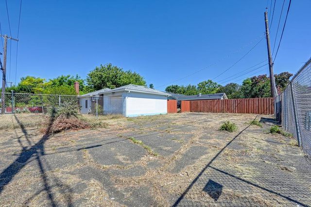 2993 Kroy Way, Sacramento, CA 95817