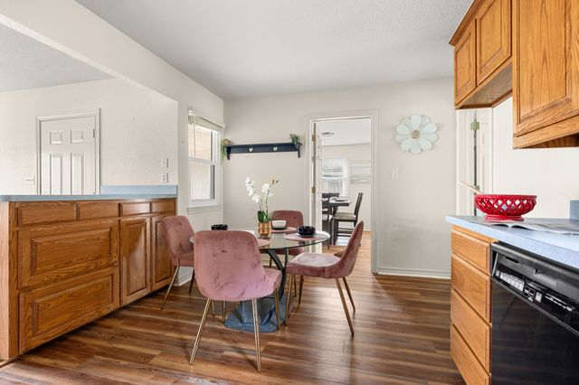 5316 Cahill Oval Street, River Oaks, TX 76114