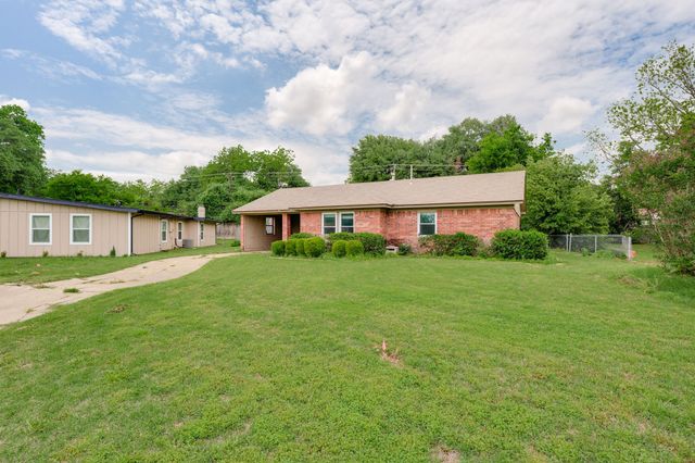5316 Cahill Oval Street, River Oaks, TX 76114