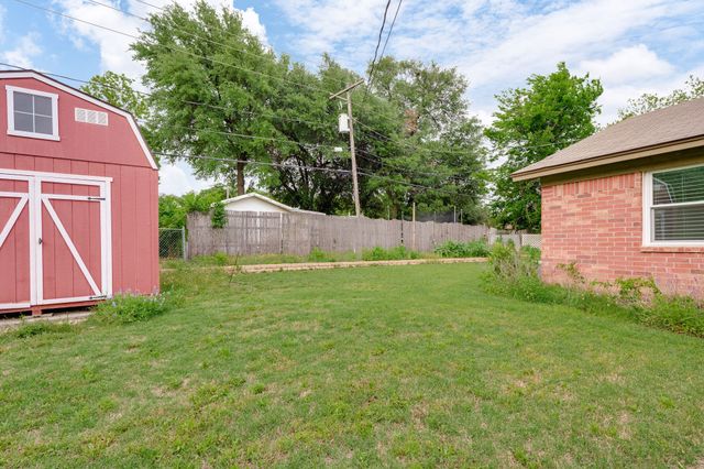 5316 Cahill Oval Street, River Oaks, TX 76114