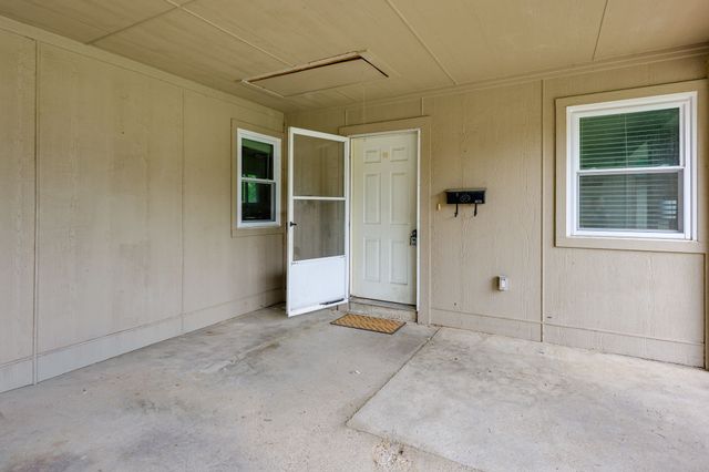 5316 Cahill Oval Street, River Oaks, TX 76114