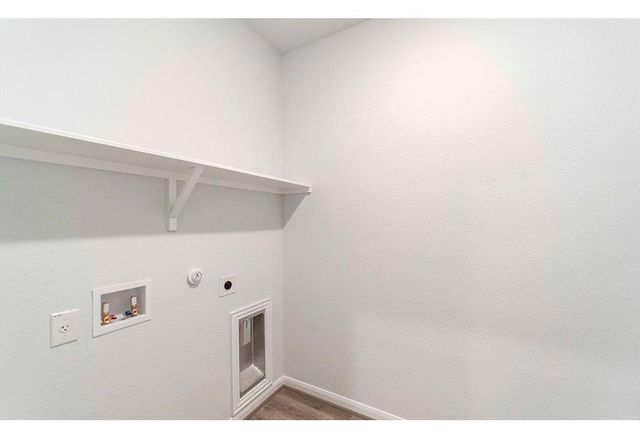 201 Lt Rusty DR, Jarrell, TX 76537