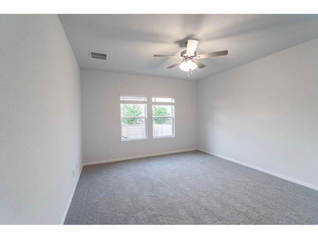 201 Lt Rusty DR, Jarrell, TX 76537