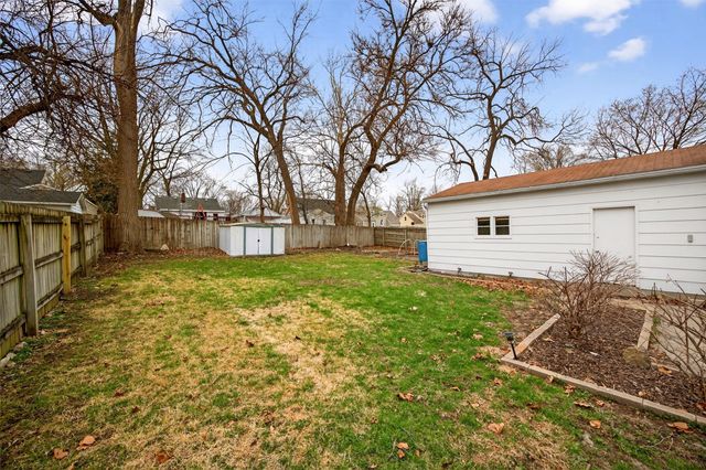 4008 67th Street, Urbandale, IA 50322