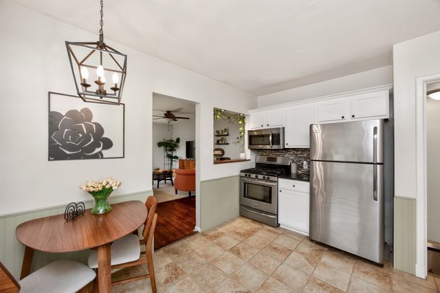 4008 67th Street, Urbandale, IA 50322