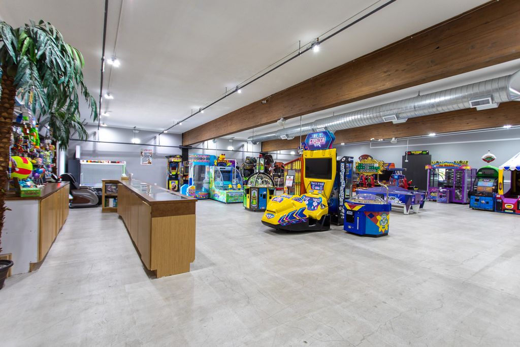 Address unavailable. photo 23