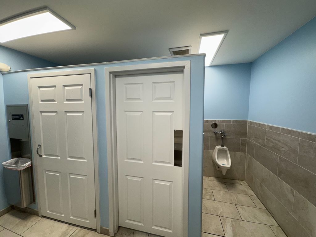 Address unavailable. photo 30