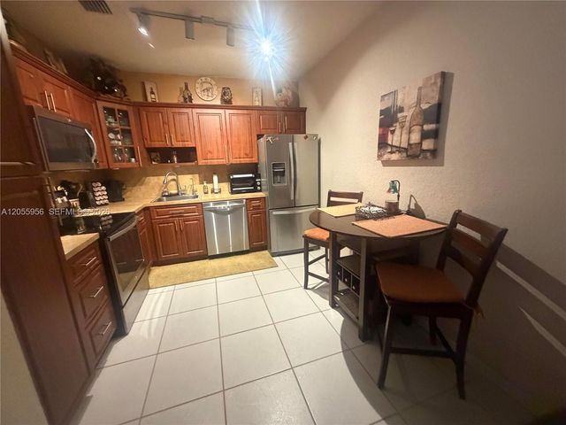 16836 SW 1st Pl, Pembroke Pines, FL 33027