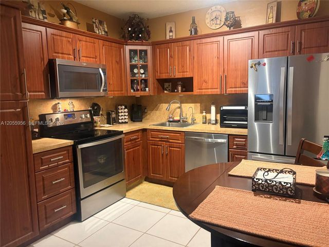 16836 SW 1st Pl, Pembroke Pines, FL 33027