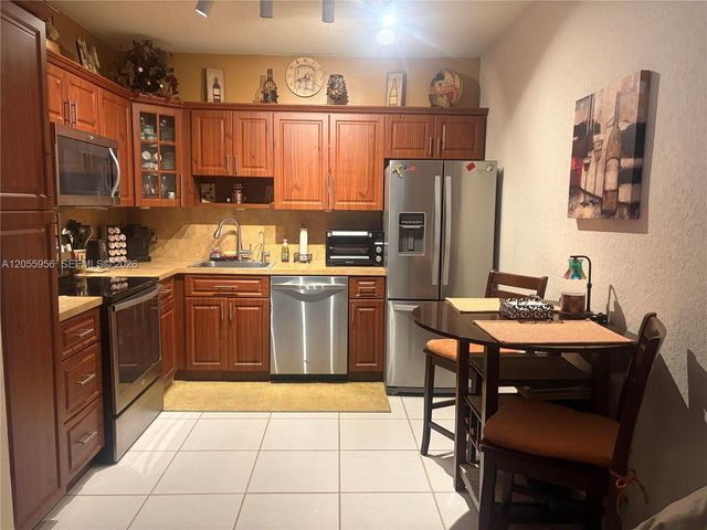 16836 SW 1st Pl, Pembroke Pines, FL 33027