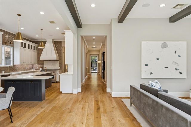 6414 Mercer Street, West University Place, TX 77005