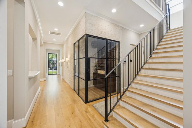 6414 Mercer Street, West University Place, TX 77005