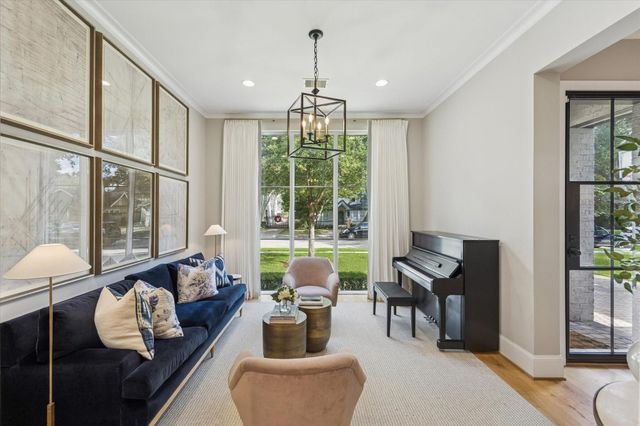 6414 Mercer Street, West University Place, TX 77005