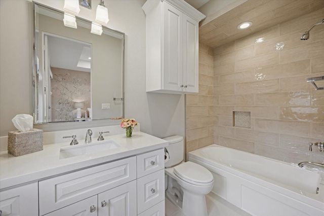 6414 Mercer Street, West University Place, TX 77005