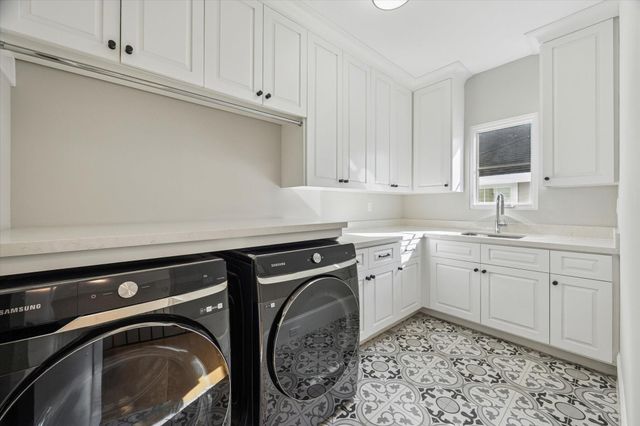 6414 Mercer Street, West University Place, TX 77005