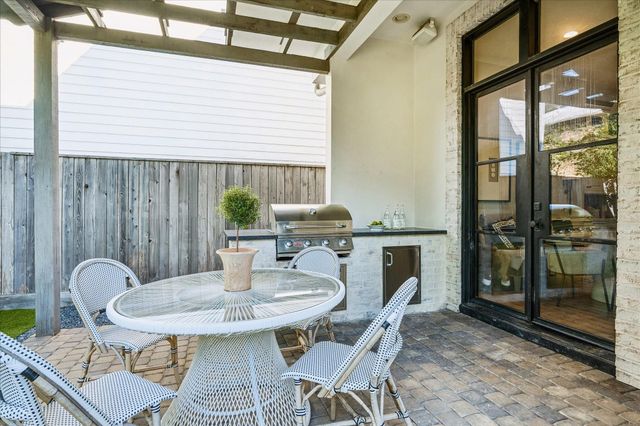 6414 Mercer Street, West University Place, TX 77005