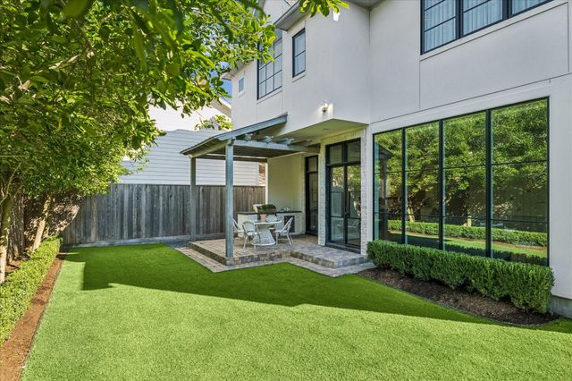 6414 Mercer Street, West University Place, TX 77005