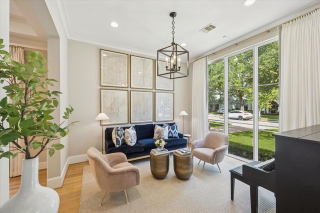 6414 Mercer Street, West University Place, TX 77005