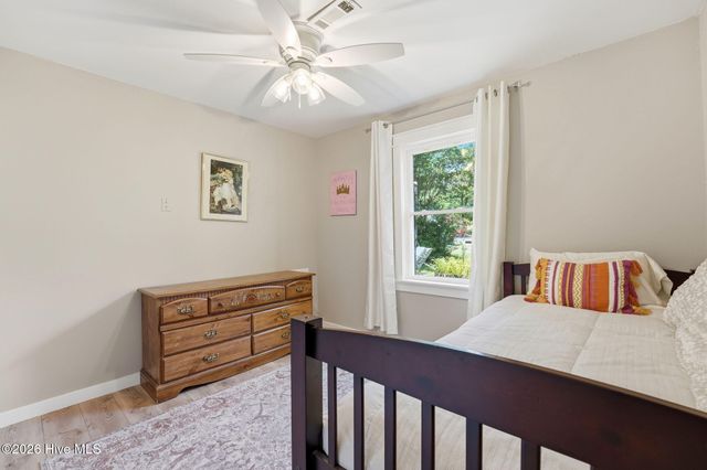 906 Cedar Court, Aberdeen, NC 28315
