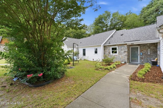 906 Cedar Court, Aberdeen, NC 28315