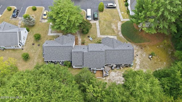 906 Cedar Court, Aberdeen, NC 28315
