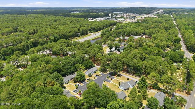 906 Cedar Court, Aberdeen, NC 28315