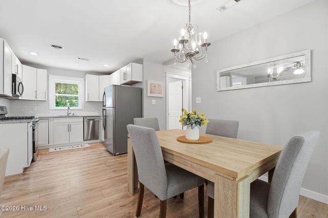906 Cedar Court, Aberdeen, NC 28315