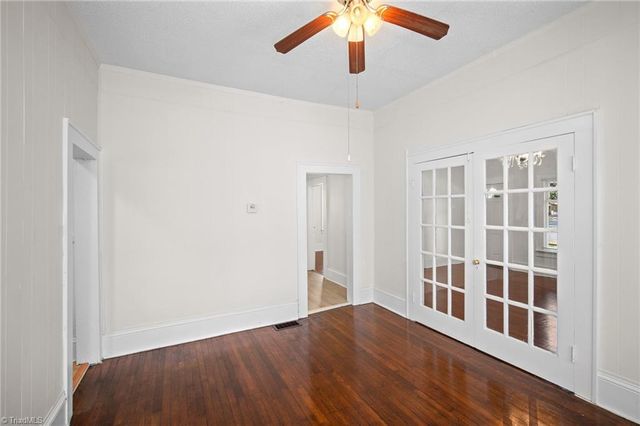 2360 N Patterson Avenue, Winston-salem, NC 27105