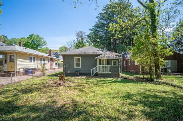 2360 N Patterson Avenue, Winston-salem, NC 27105