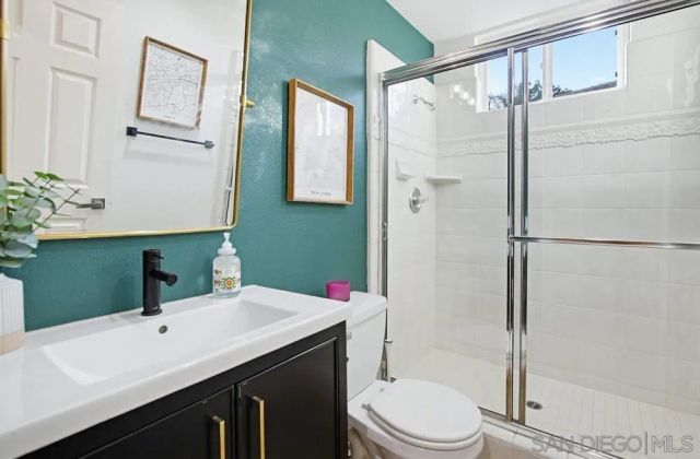 2327 Orchard View Ln, Escondido, CA 92027