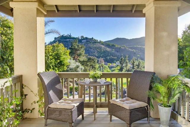 2327 Orchard View Ln, Escondido, CA 92027