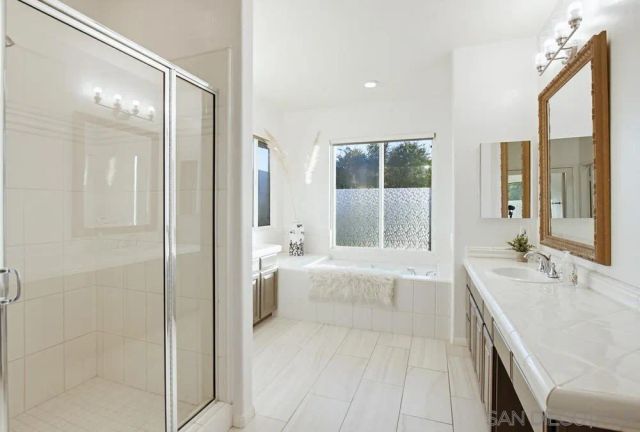 2327 Orchard View Ln, Escondido, CA 92027