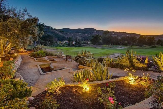 2327 Orchard View Ln, Escondido, CA 92027