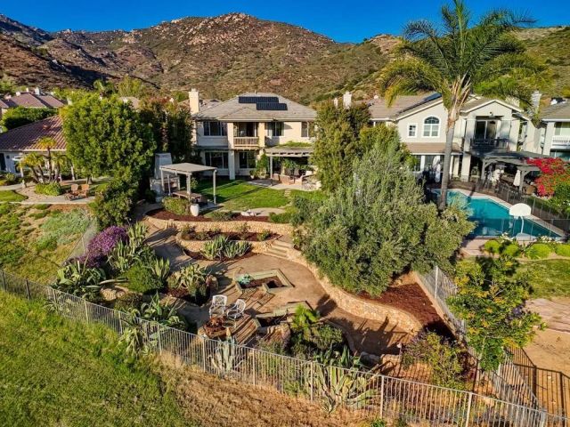2327 Orchard View Ln, Escondido, CA 92027