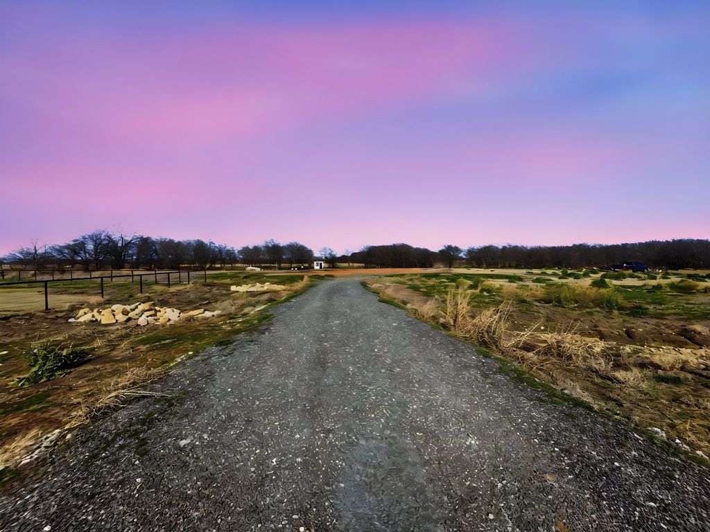 11106 FM 1173, Krum, TX 76249